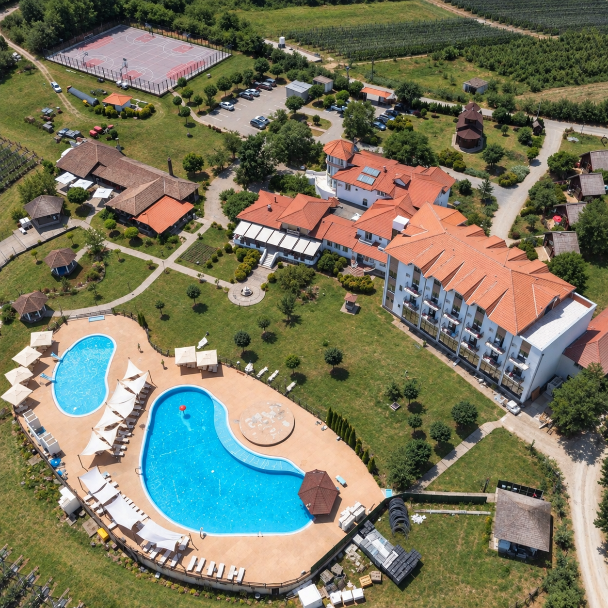 Pogled iz vazduha na kompleks Aleksandar u Orašcu